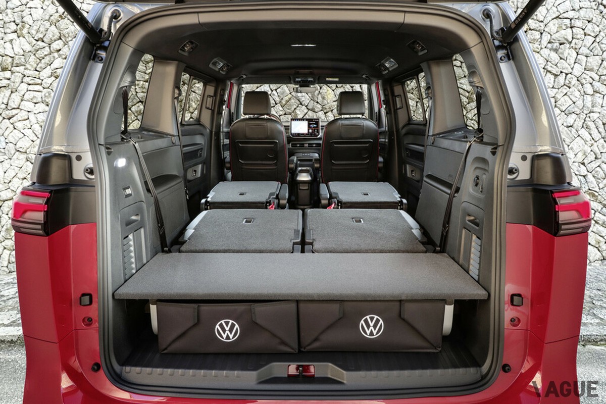 2024年3月に世界初公開されたVW新型「ID.バズGTX」のインテリア