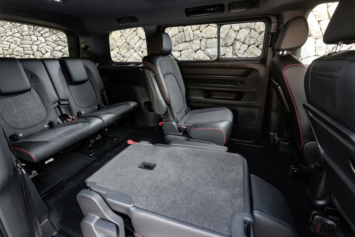 2024年3月に世界初公開されたVW新型「ID.バズGTX」のインテリア