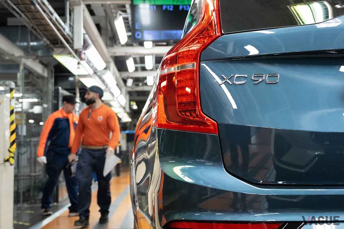 スウェーデンのトルスランダ工場でラインオフされた最後のディーゼルエンジン搭載車「XC90」