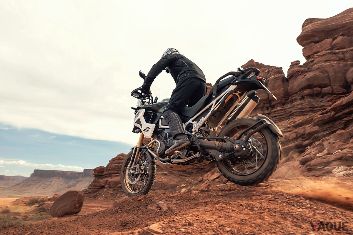 トライアンフ「Tiger1200 Rally pro」