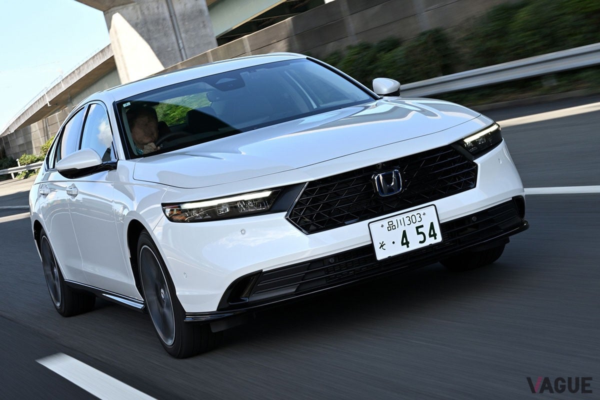 ハイブリッドのラージセダンらしい快適な高速性能と、スポーツカー顔負けの軽快なフットワークを兼備したホンダ新型「アコード」