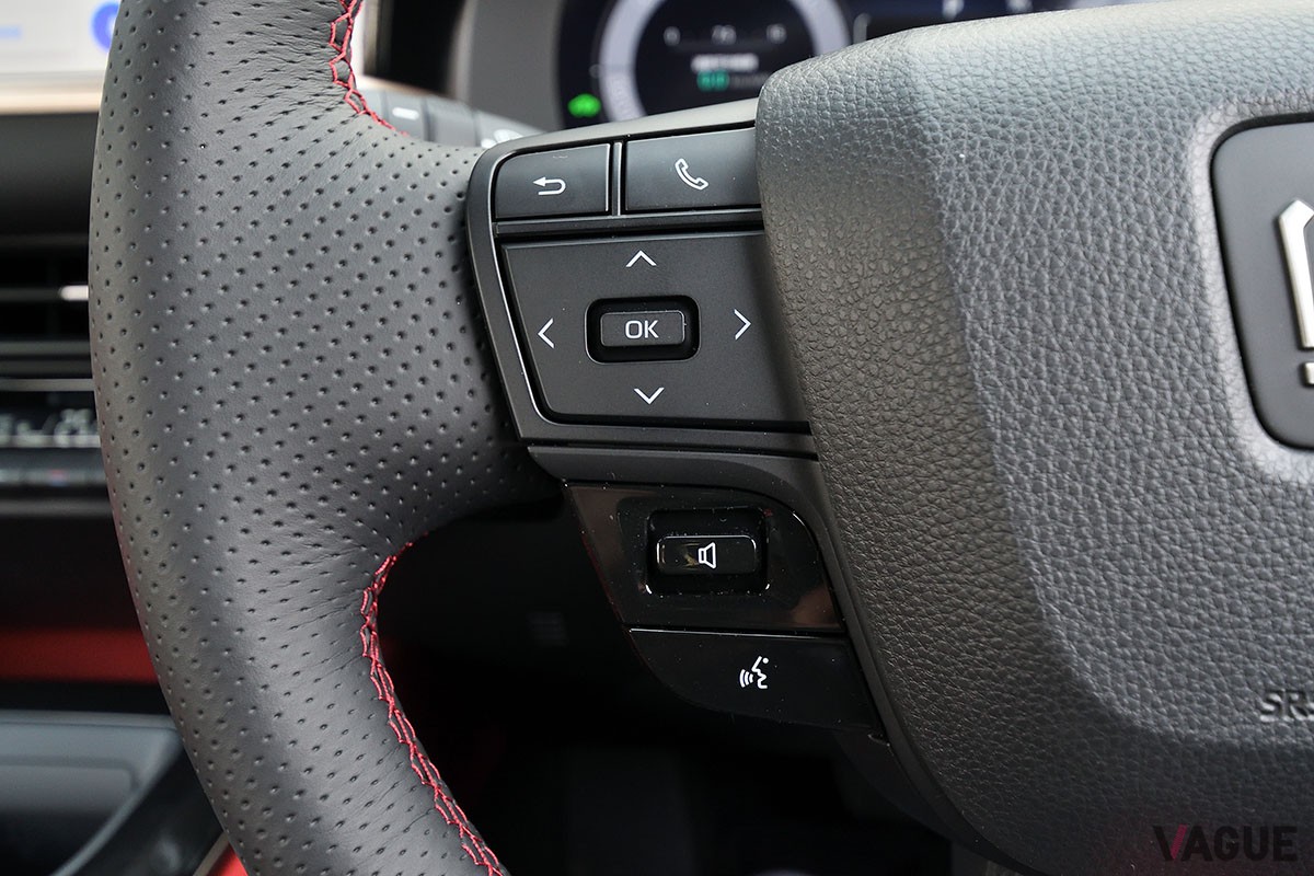 トヨタ「クラウン・スポーツ」のPHEV仕様「RS」グレードは、圧倒的な加速を味わえるスポーティモデル