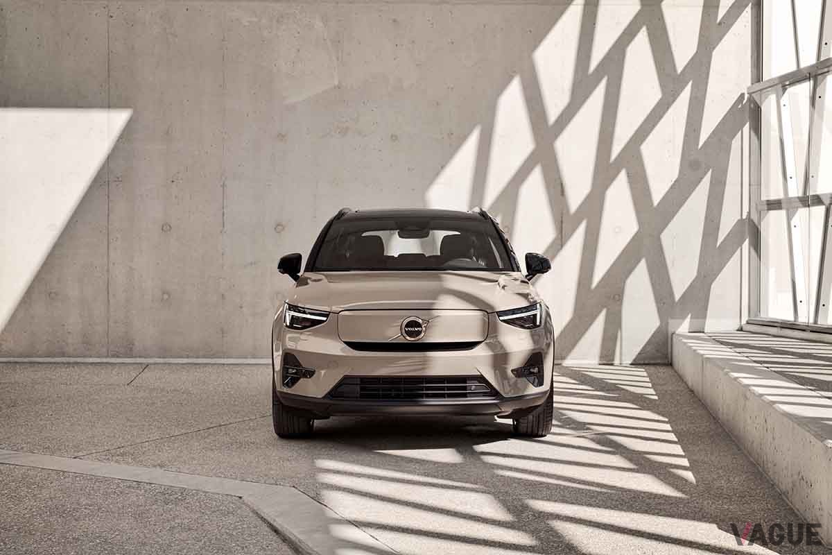 従来「XC40リチャージ」と呼ばれていたモデルは新たに「EX40」という車名に変わる