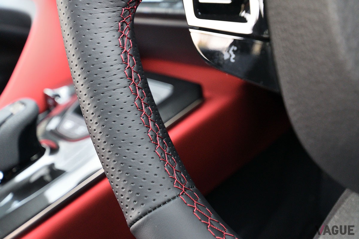 トヨタ「クラウン・スポーツ」のPHEV仕様「RS」グレードは、圧倒的な加速を味わえるスポーティモデル