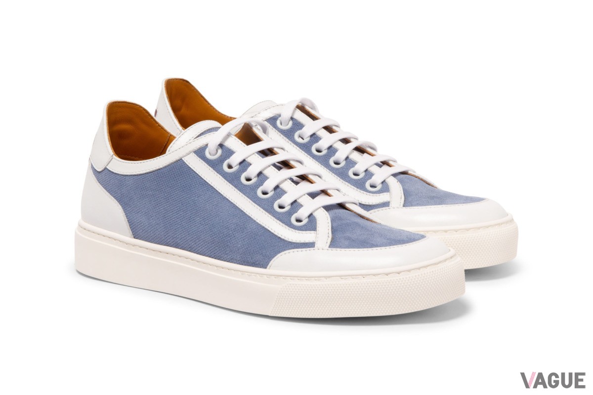 シーサイドで履きたくなる「Women’s Canvas Suede Calf Sneakers」の爽やかなブルー。