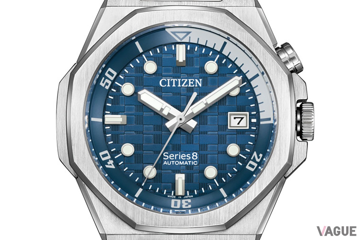 ブルーダイヤルに知性を感じさせる「NB6060-58L」（19万8000円、消費税込）。フレッシャーズの手元にも似合いそうな1本