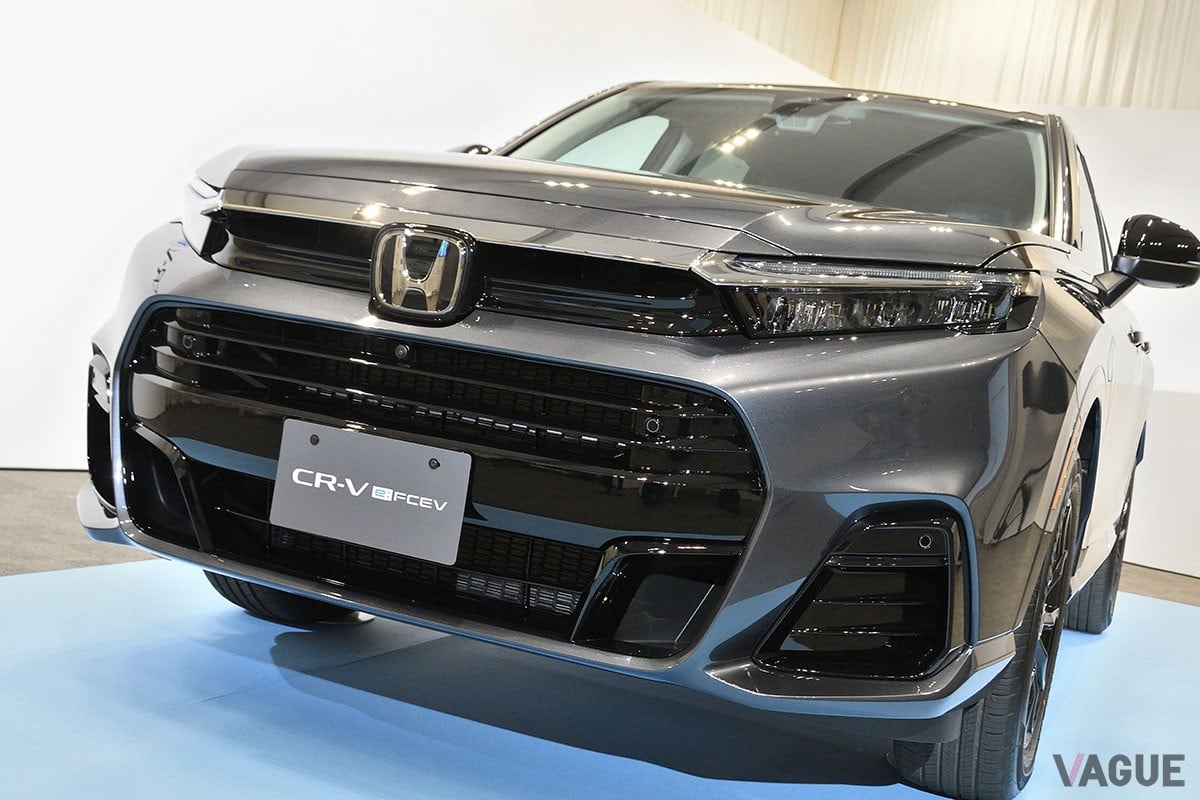 プラグイン機能を備えた最強のFCEVパワートレインと、欠点を逆手にとった斬新な荷室が目を惹くホンダ新型「CR-V e：FCEV」