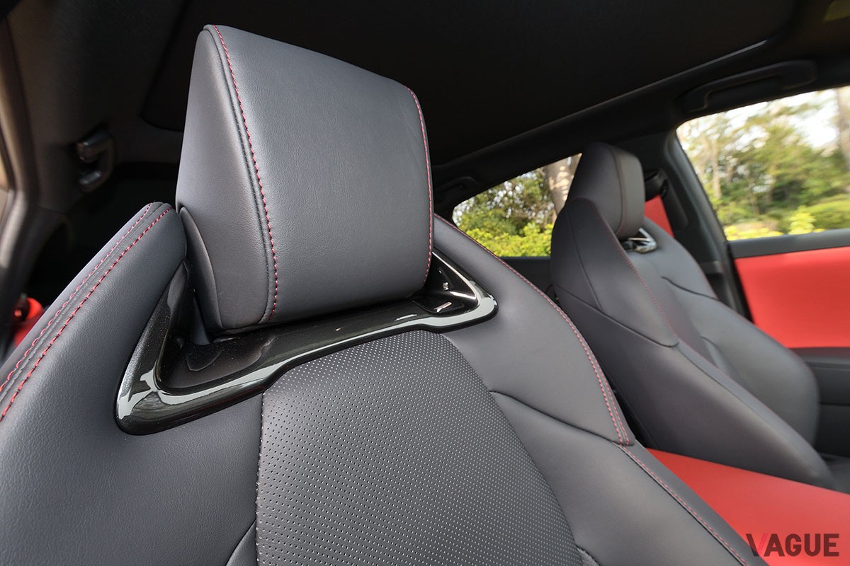 トヨタ「クラウン・スポーツ」のPHEV仕様「RS」グレードは、圧倒的な加速を味わえるスポーティモデル