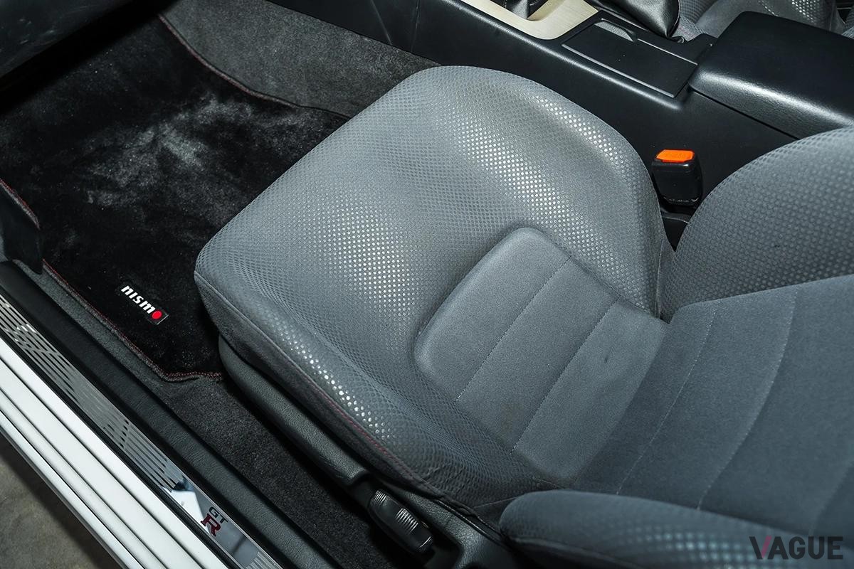 米国オークションに登場したR34型 日産「スカイラインGT-R V-Spec N1」のインテリア