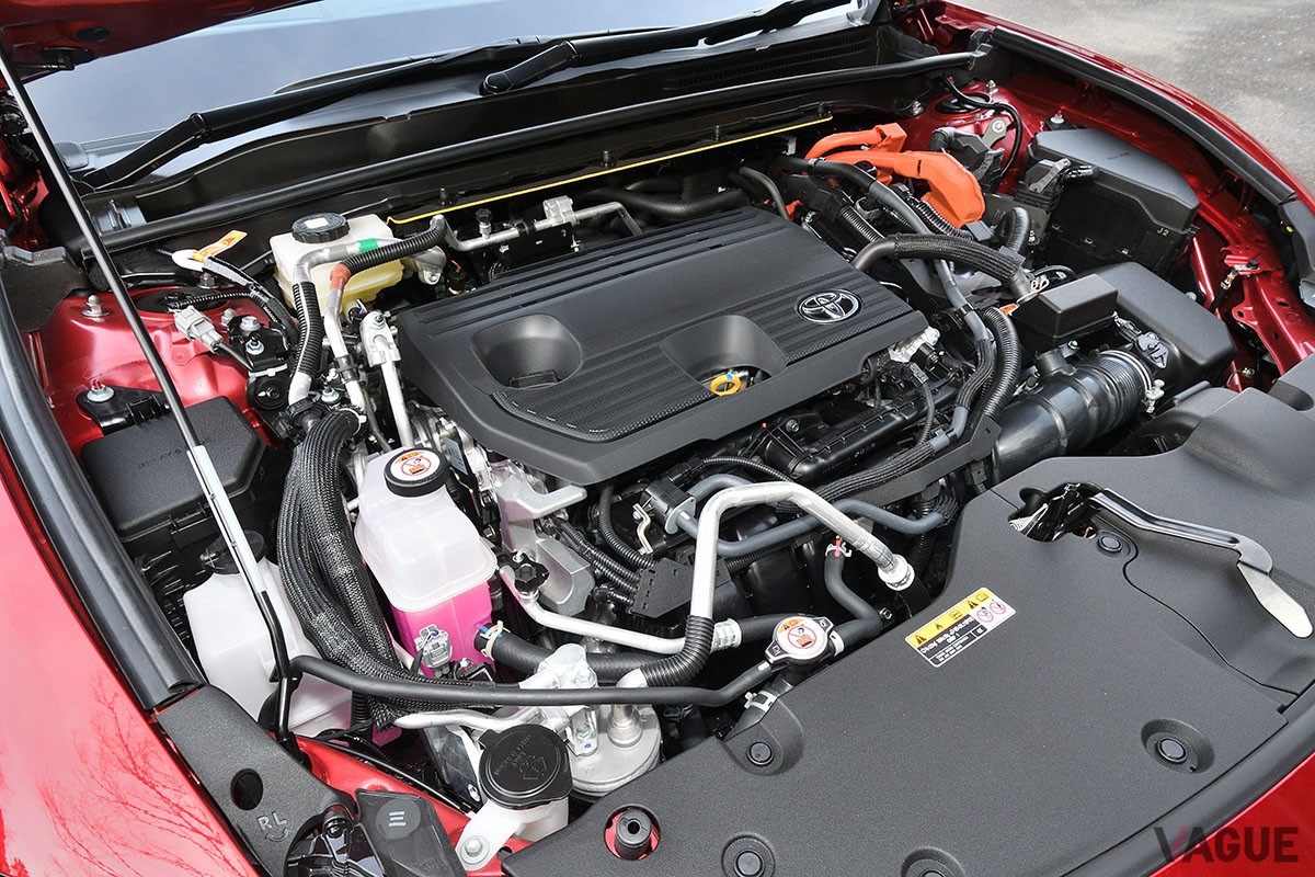 トヨタ「クラウン・スポーツ」のPHEV仕様「RS」グレードは、圧倒的な加速を味わえるスポーティモデル