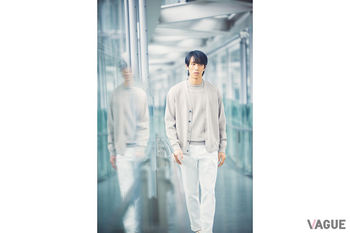 CARDIGAN／税込1万9690円、KNIT／税込1万4190円、PANTS／税込1万4190円（全てGOOVI）