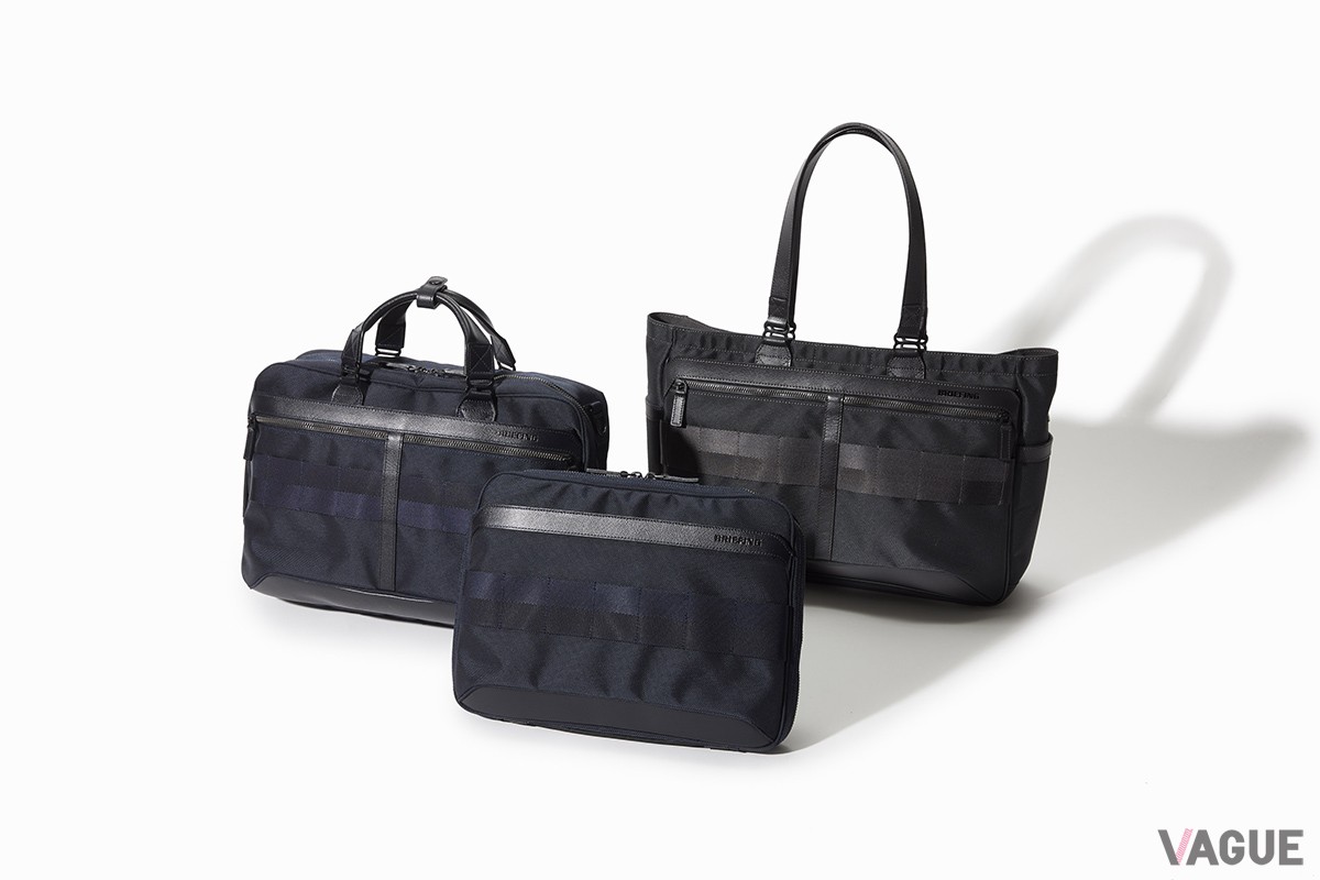 フリーフィング製品では頻出するレッドのラインやロゴを配してシックにまとめている。