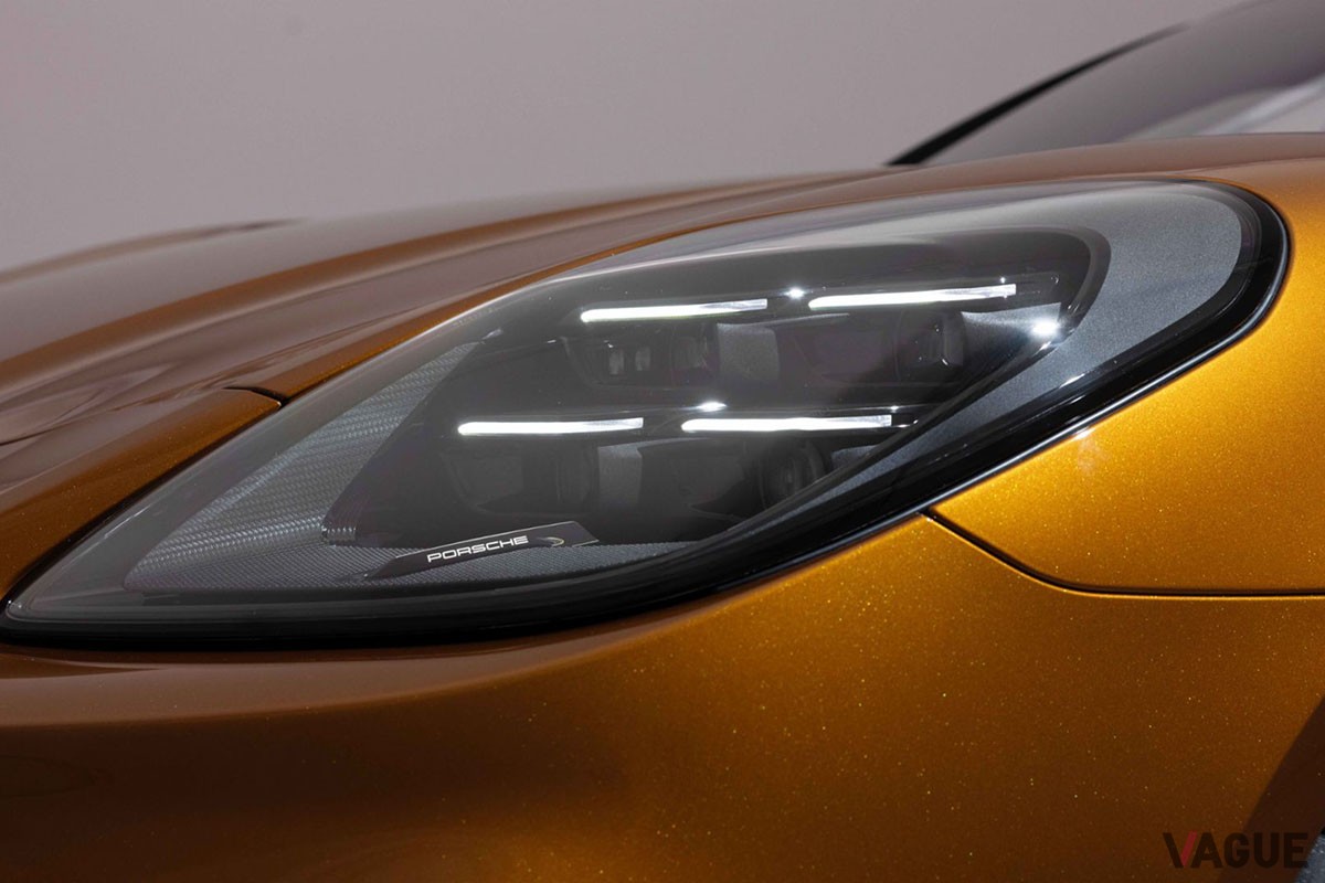 予約受注が開始されたポルシェ新型「パナメーラターボEハイブリッド」