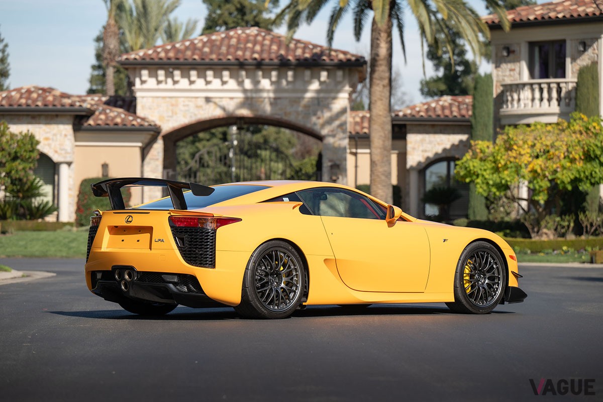 オークションに登場した2012年式レクサス「LFA ニュルブルクリンクパッケージ」©2024 Courtesy of RM Sotheby's