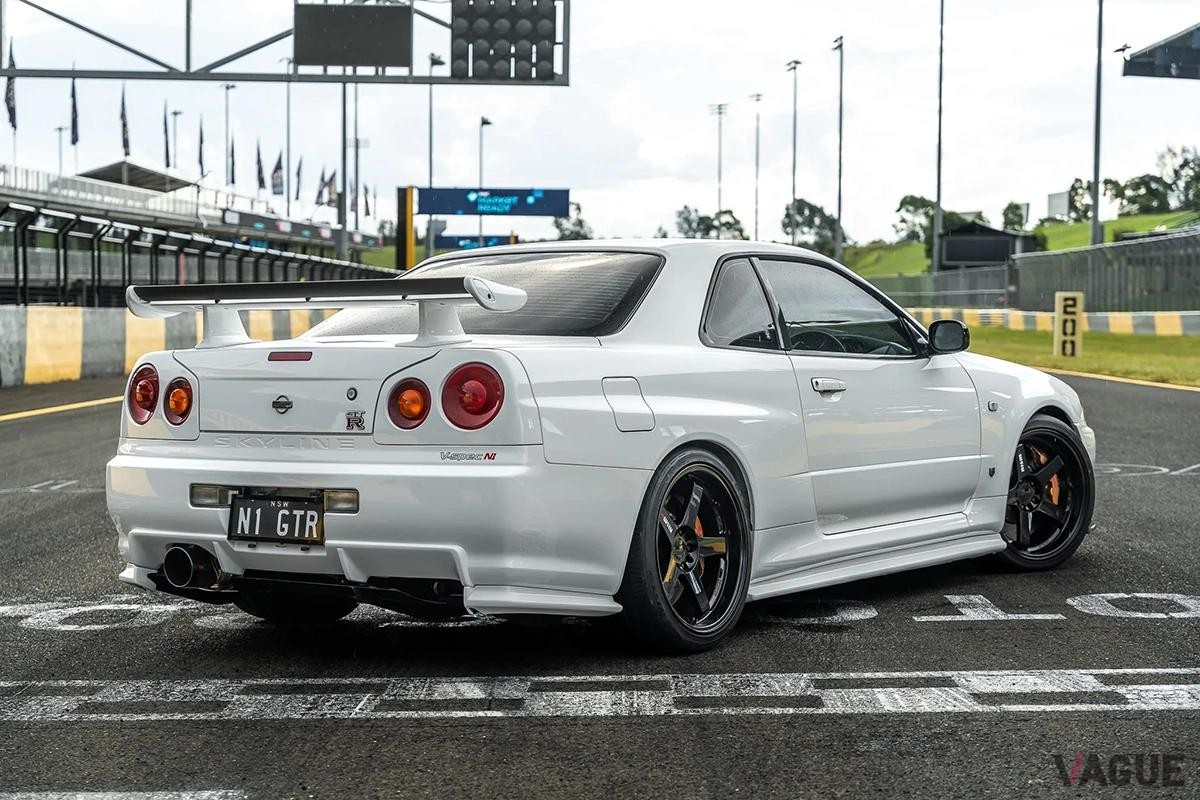 米国オークションに登場したR34型 日産「スカイラインGT-R V-Spec N1」