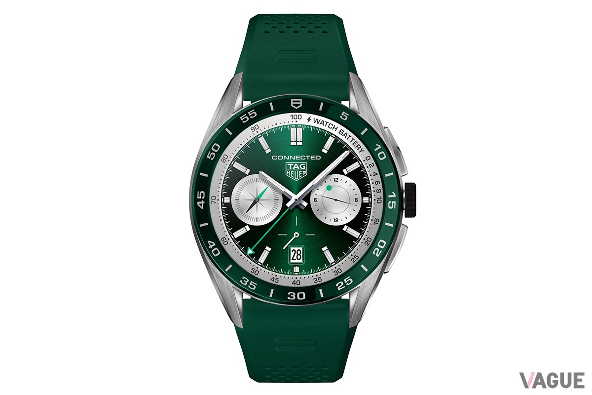 ディスプレイ表示の文字盤でありながら、機械式クロノグラフそのままの表情が楽しめる