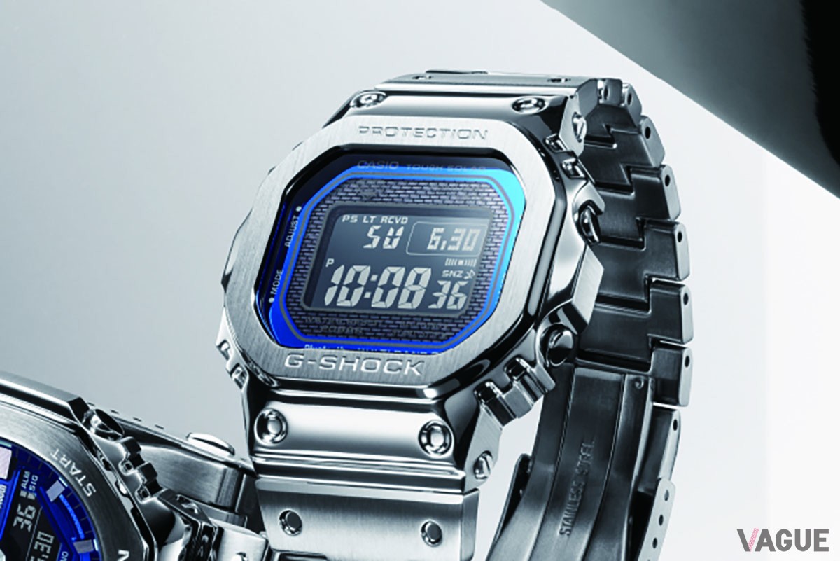G-SHOCK初号機のデザインを継承しつつ、フルメタルによる耐衝撃性と重厚感がプラス