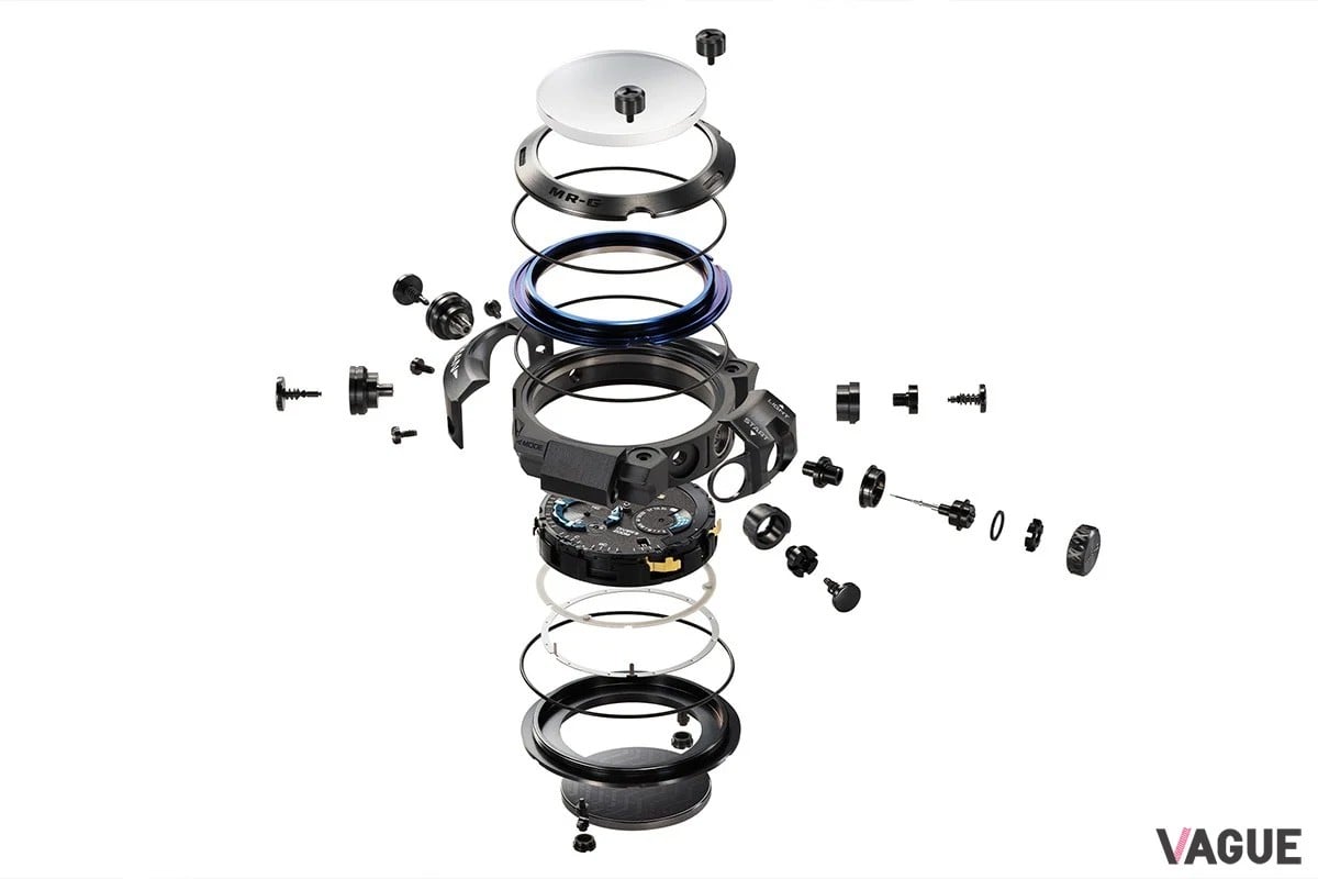 70以上のパーツを緻密に組み上げることでISO規格200m潜水用防水を達成しています（画像はMRG-BF1000R-1AJRのもの）