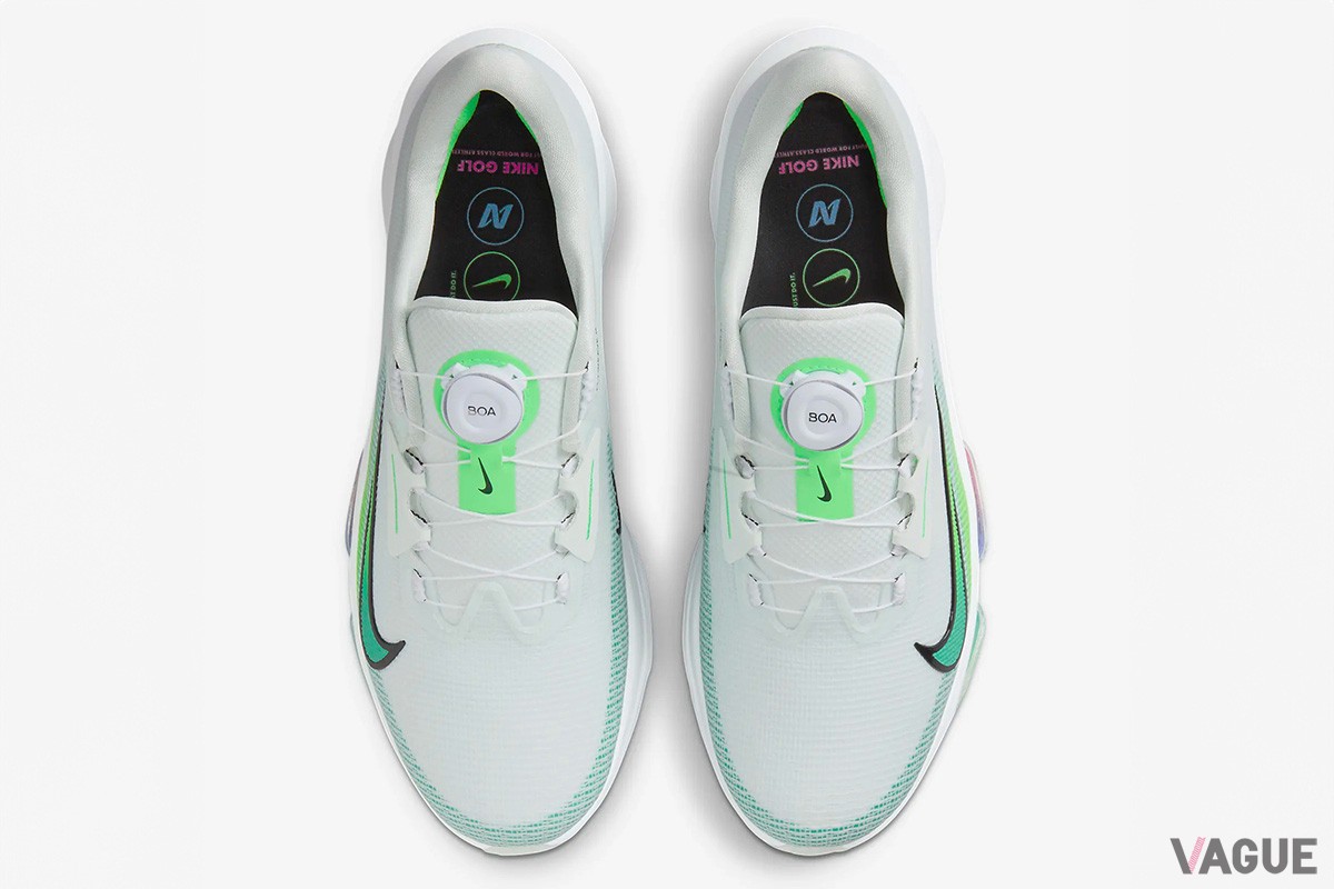 前作に比べてスパイクの数が増え、ミッドフォームやAir Zoomユニットも改良するなど、各部がアップデートされた「ナイキ インフィニティ ツアー BOA 2」