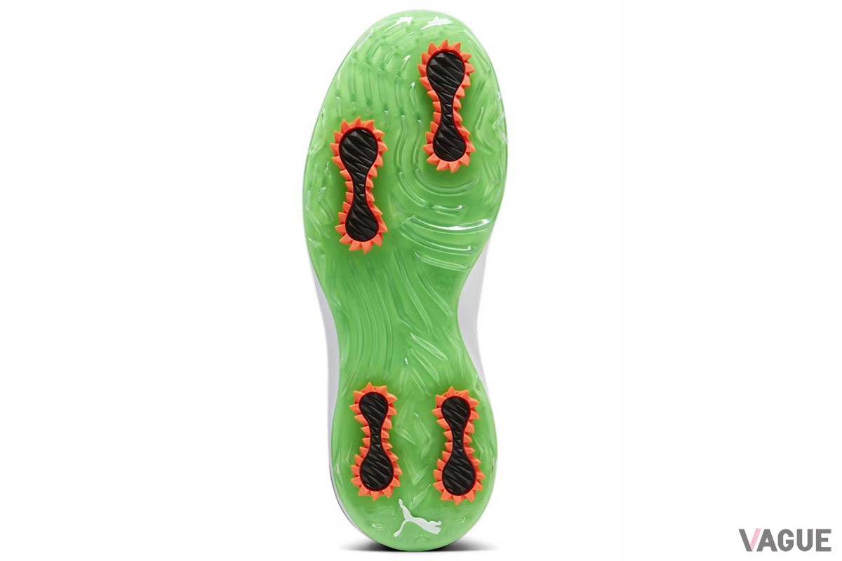 アウトソールにある“ピューマの爪”で大地をしっかりとつかむプーマ「メンズ ゴルフ ファントムキャット ニトロ スパイクレスシューズ」