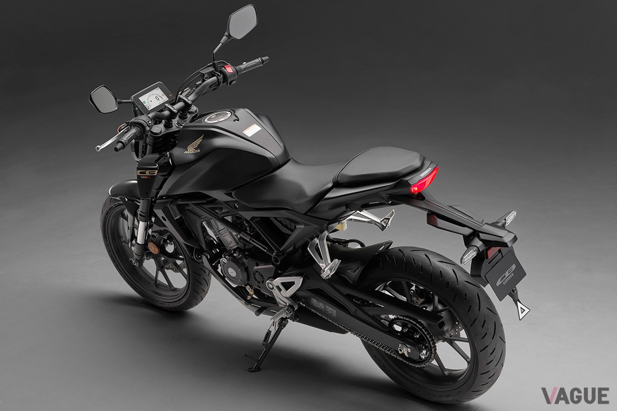ホンダから“原付二種”のスポーツネイキッド「CB125R」の2024年モデルが登場。新色キャンディーカリビアンブルーシーや5インチのカラーTFT液晶メーターなどを新設定