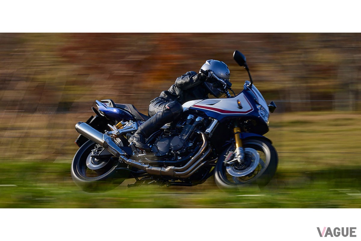 新色が加わったホンダ「CB1300スーパーボルドールSP」