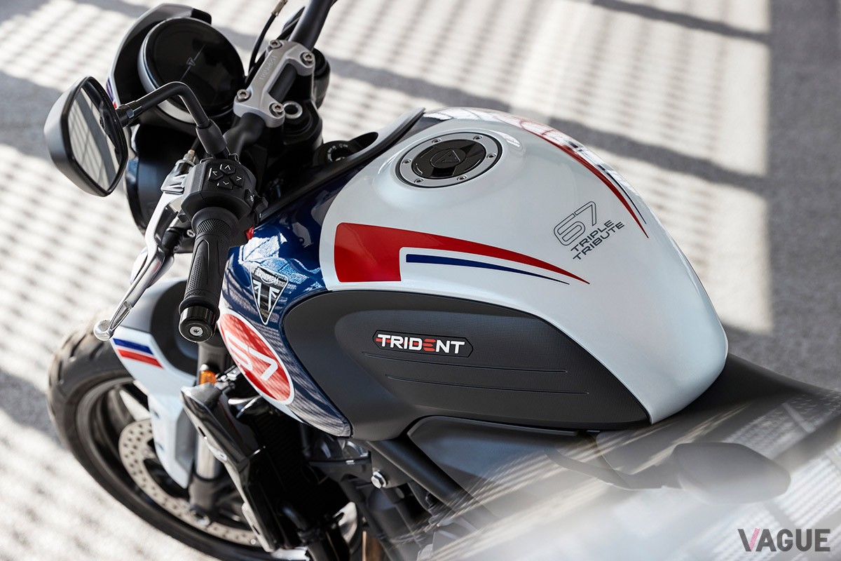 トライアンフ「トライデント トリプル トリビュート スペシャルエディション」は、名車「スリッパリーサム」にインスパイアされた特別仕様車