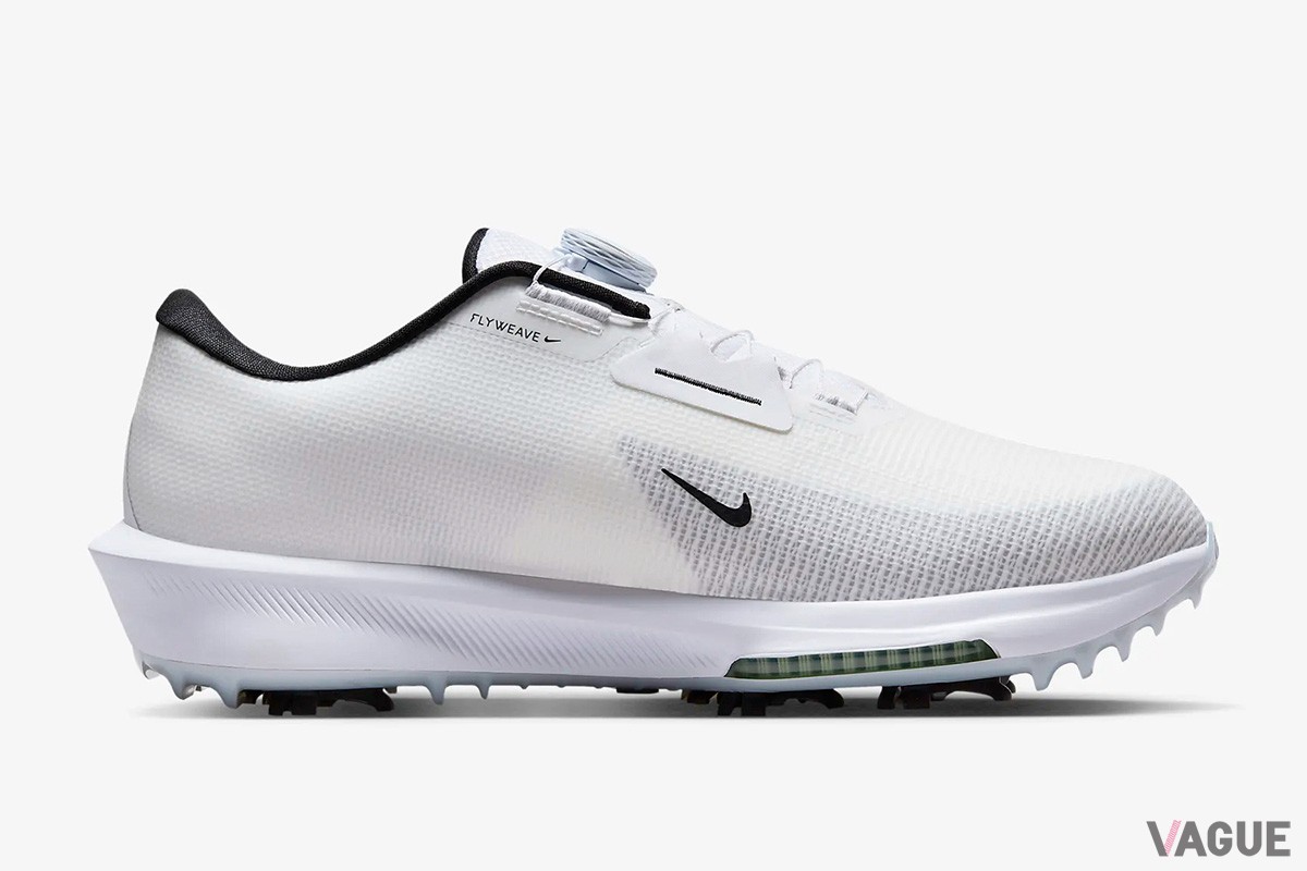 前作に比べてスパイクの数が増え、ミッドフォームやAir Zoomユニットも改良するなど、各部がアップデートされた「ナイキ インフィニティ ツアー BOA 2」