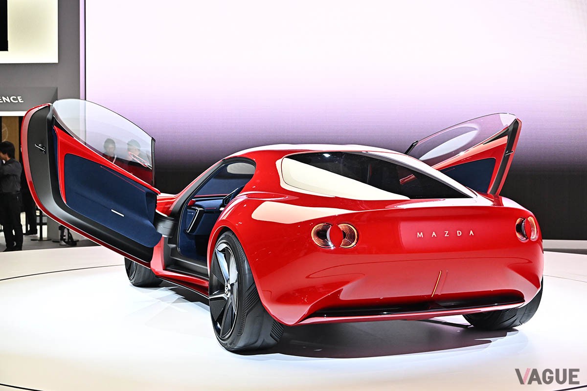 「RX500」との共通点も存在するマツダの最新コンセプトカー「アイコニックSP」