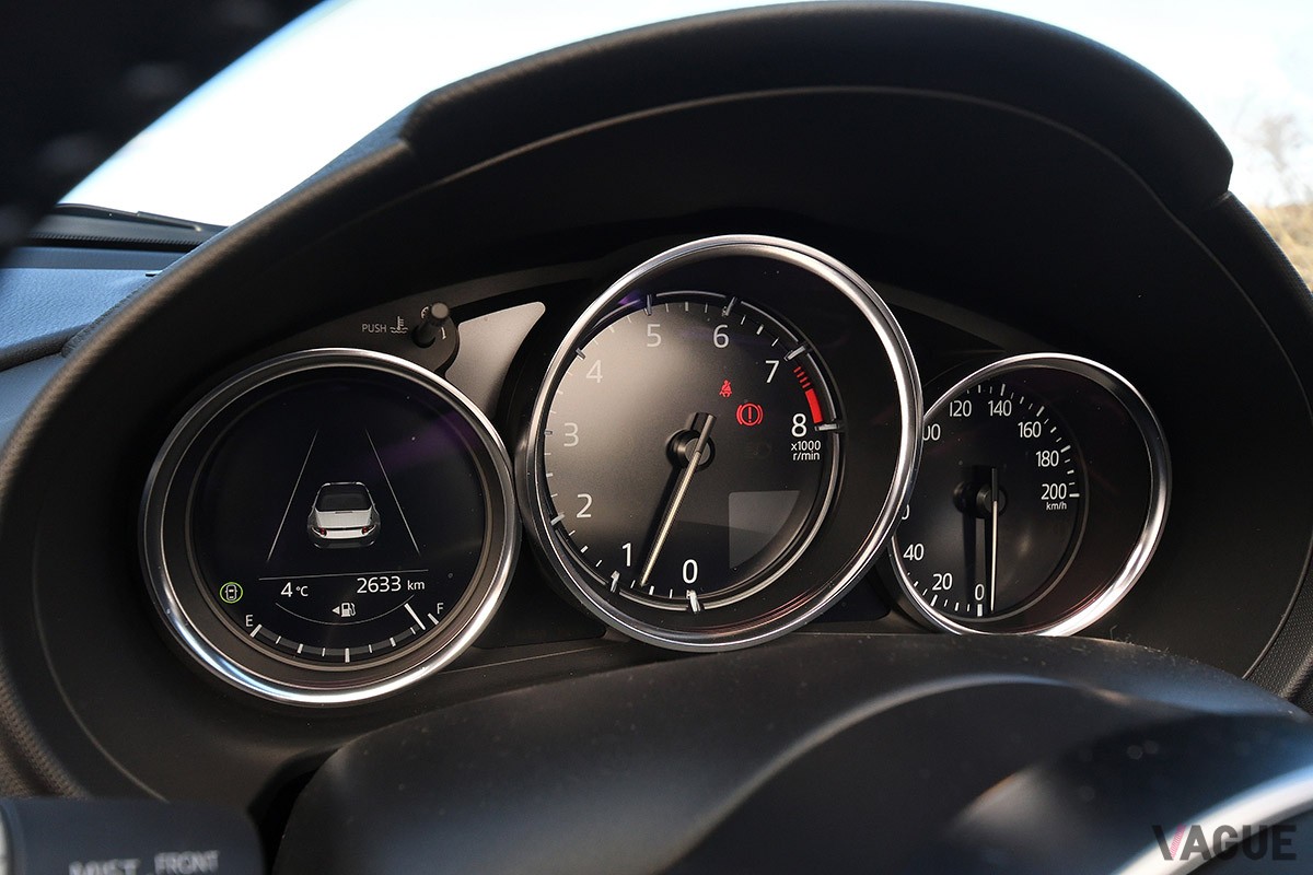 「バイクはいらないかも」と思わせるほど、純度の高い“操る楽しさ”を味わわせてくれるマツダ新型「ロードスター」