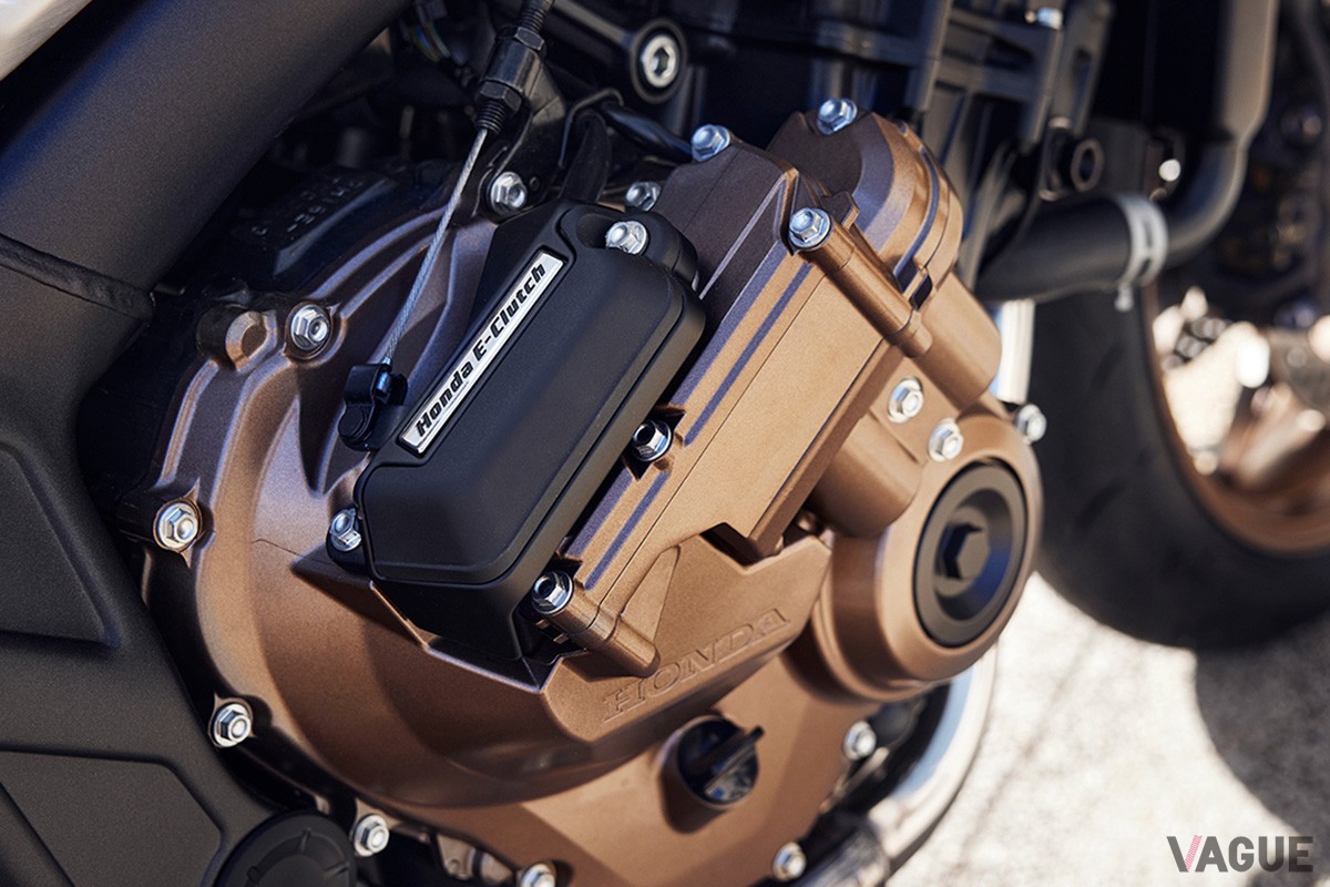 精悍なルックスへと生まれ変わったホンダ「CB650R」シリーズには、斬新な技術である“Honda E-Clutch”搭載モデルもラインナップ