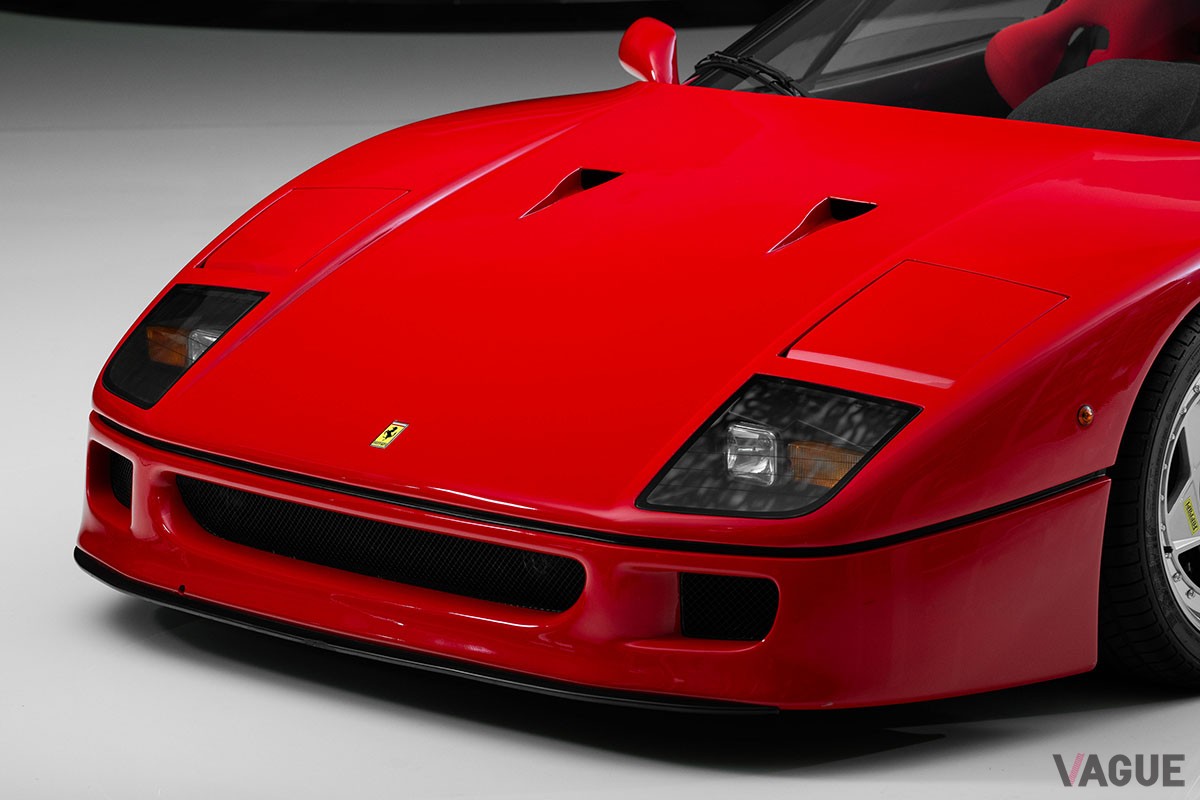 2024年5月に開催されるオークションに登場するフェラーリ「F40」Darin Schnabel ©2024 Courtesy of RM Sotheby's