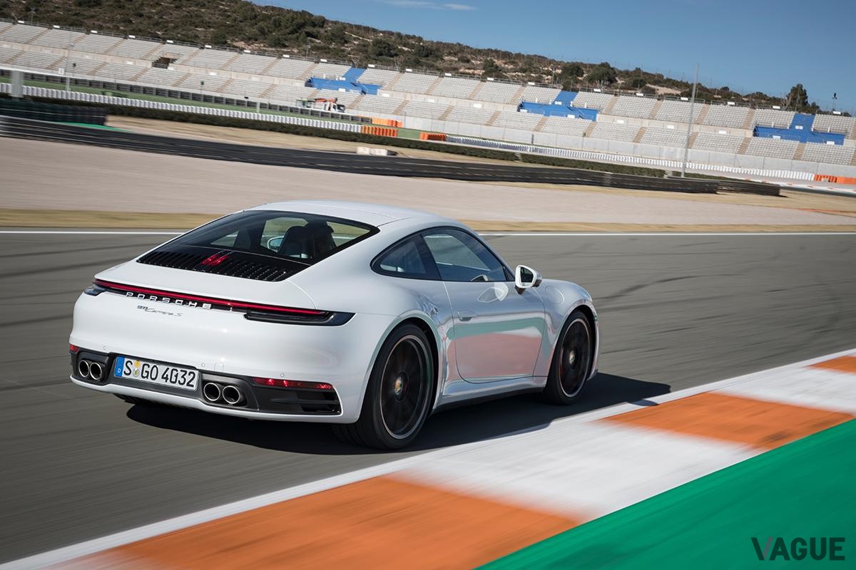 2024年夏にもマイナーチェンジし「992.2」型になる予定のポルシェ「911」（写真は911カレラS）