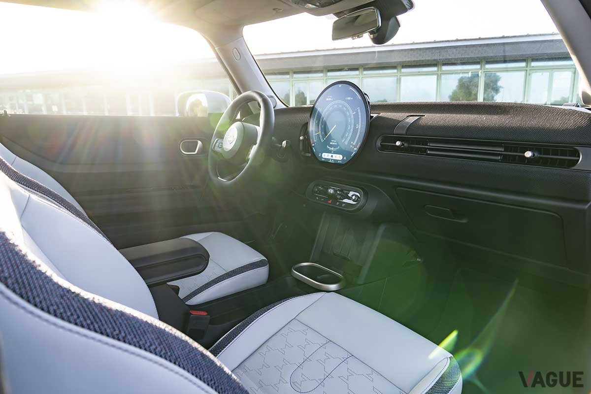 新型「ミニ・クーパーS」のインテリア