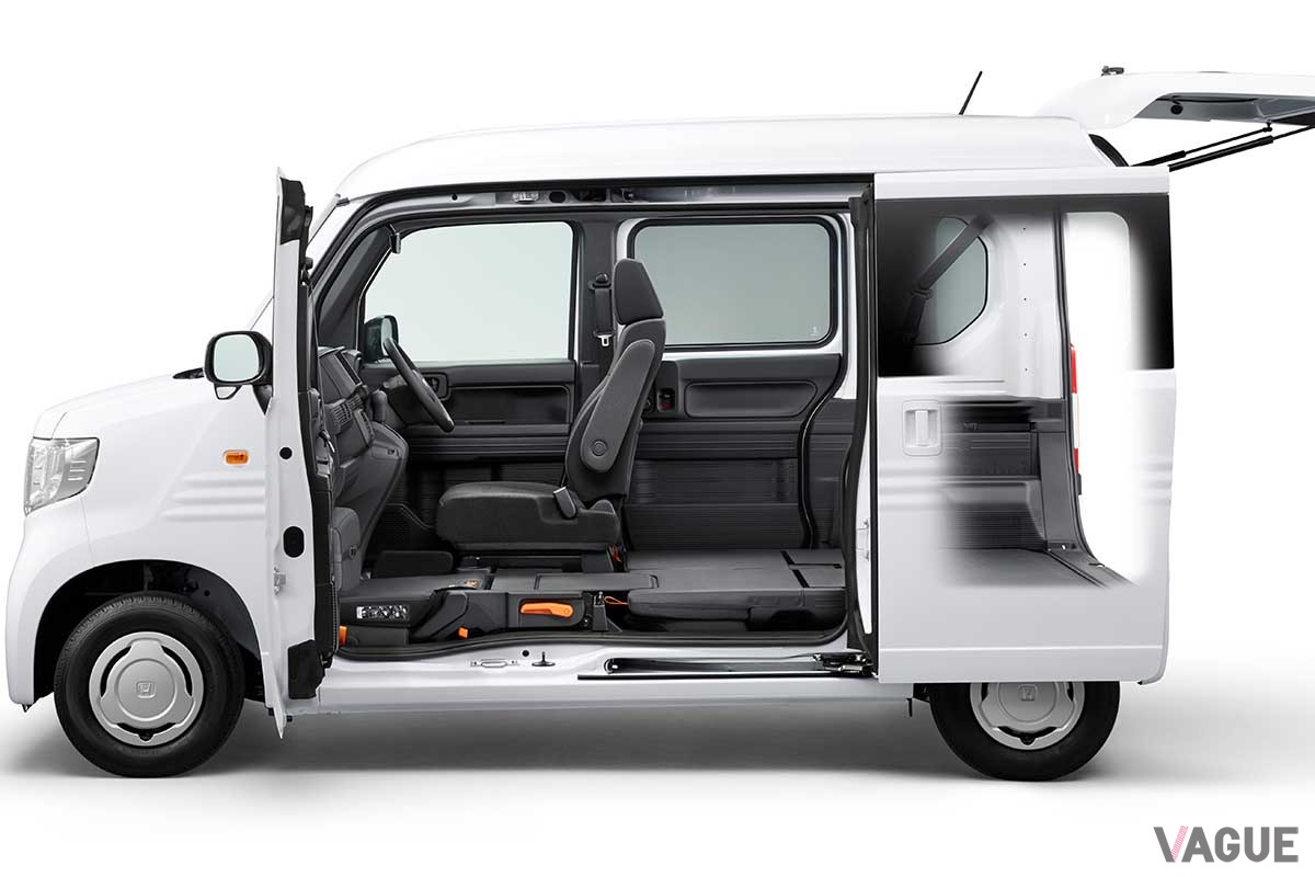 ホンダ新型「N-VAN」の室内