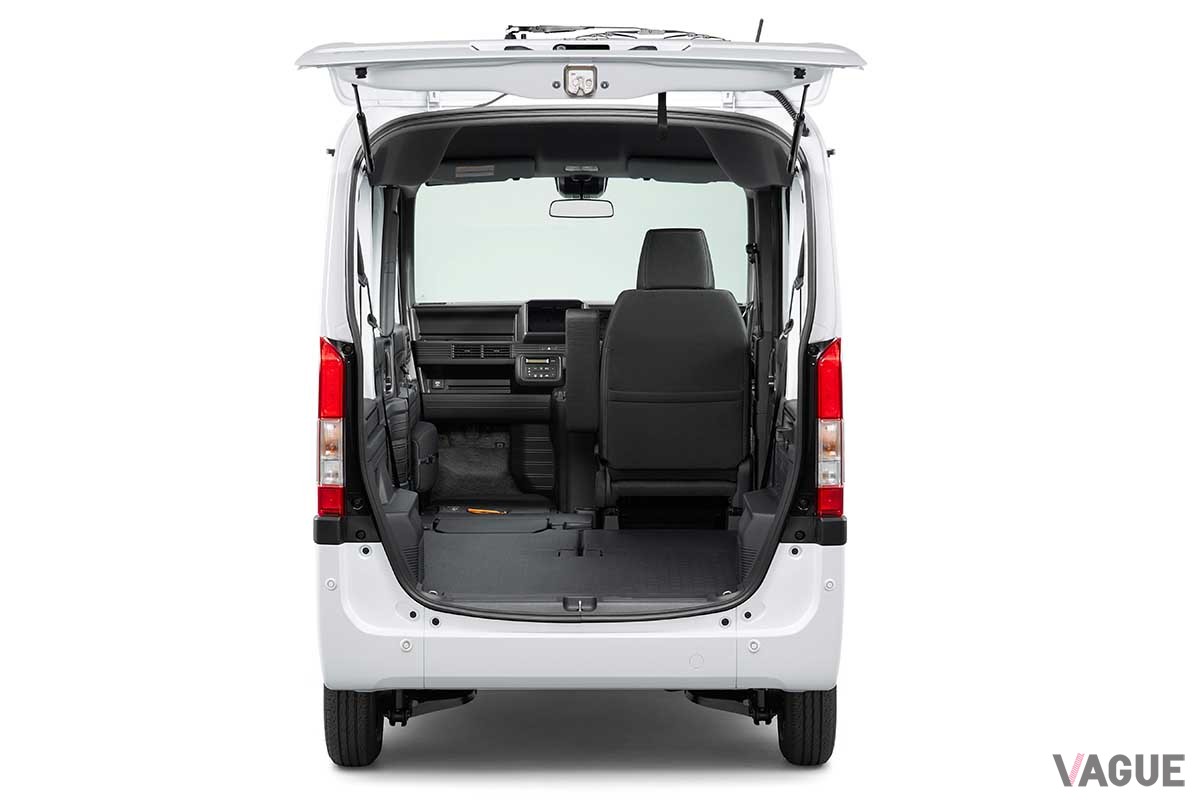 ホンダ新型「N-VAN」の室内