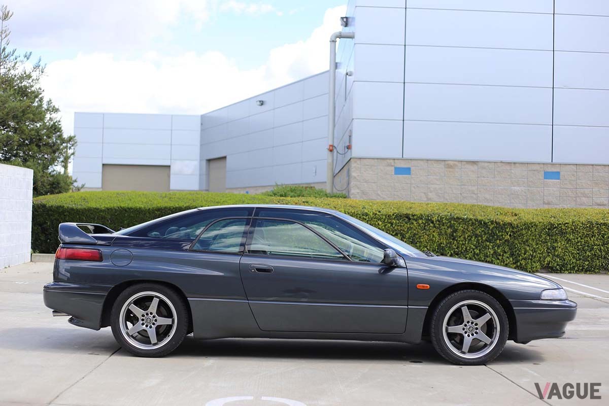 米国オークションに登場した1992年式スバル「アルシオーネSVX」の右ハンドル仕様