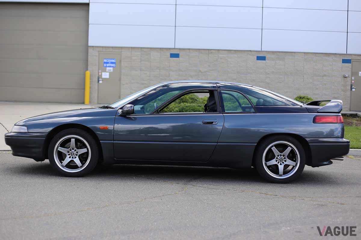 米国オークションに登場した1992年式スバル「アルシオーネSVX」の右ハンドル仕様