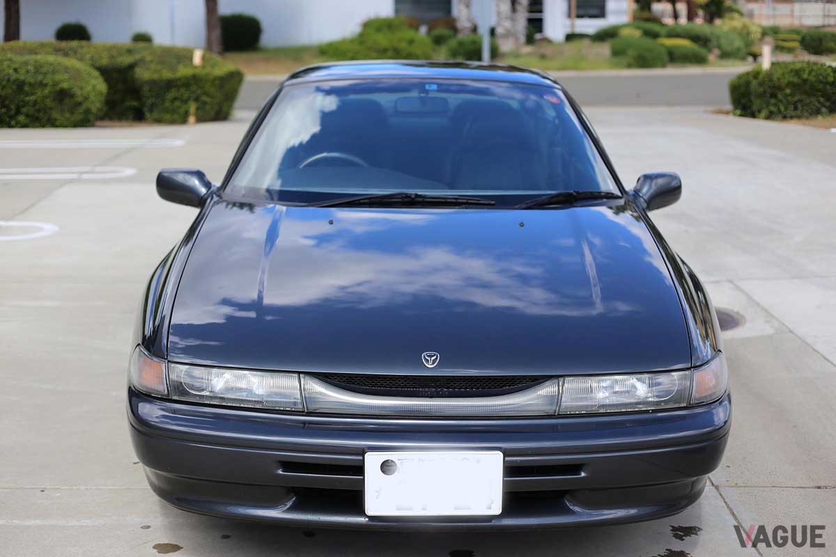 米国オークションに登場した1992年式スバル「アルシオーネSVX」の右ハンドル仕様