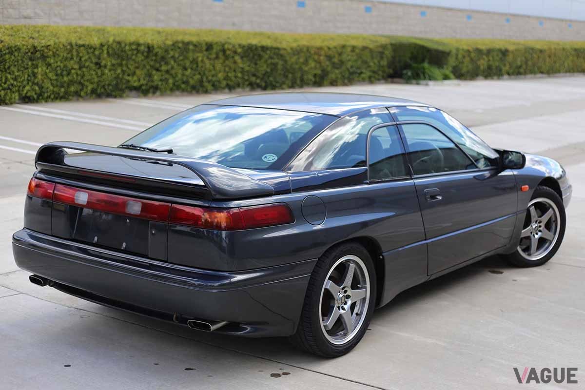 米国オークションに登場した1992年式スバル「アルシオーネSVX」の右ハンドル仕様
