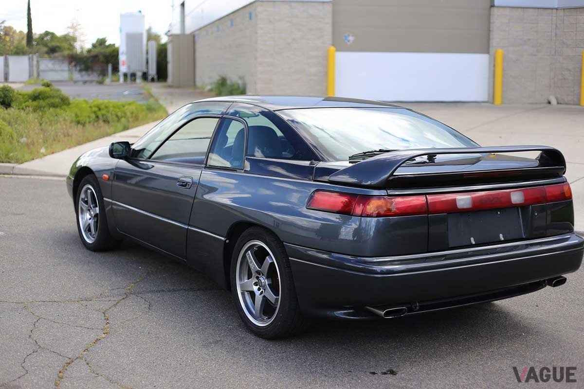 米国オークションに登場した1992年式スバル「アルシオーネSVX」の右ハンドル仕様