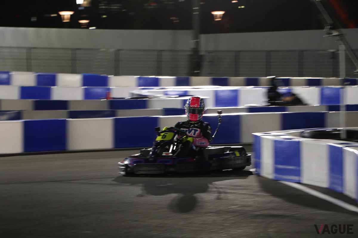 ドゥーハン選手による電動カートのアタック