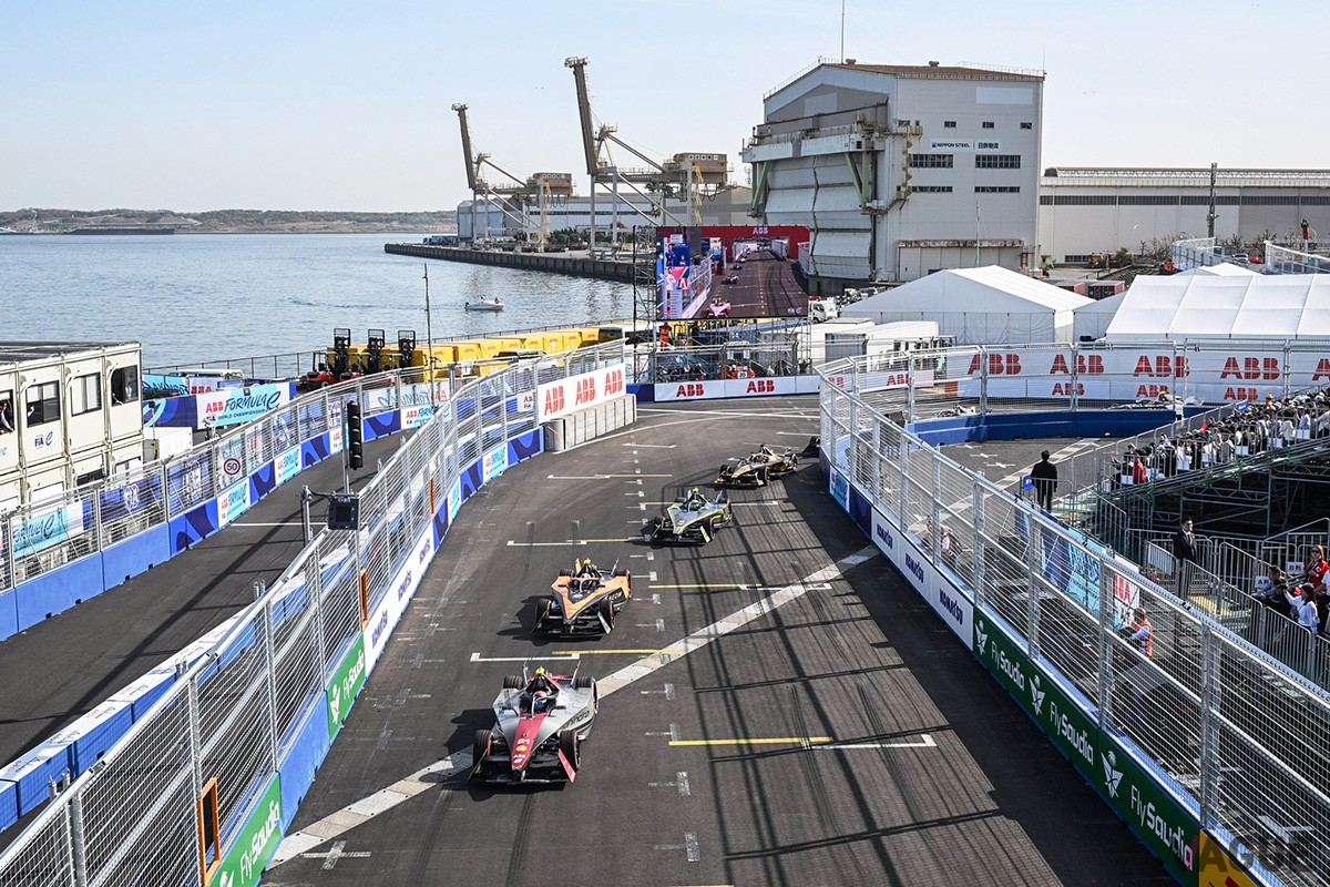 東京・有明の東京ビッグサイト周辺で初開催された公道レース「フォーミュラE」東京大会の様子