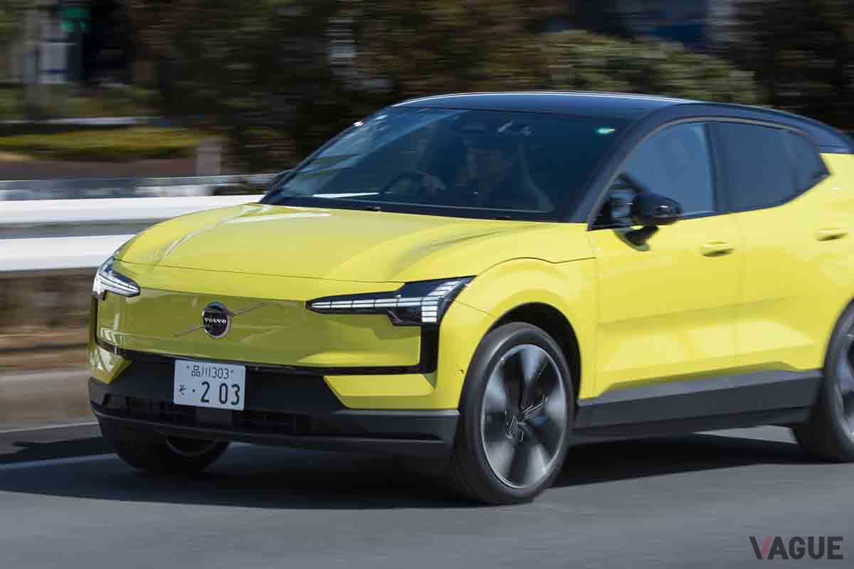 ボルボ「EX30」。そもそもエンジンを搭載していないEVなので、慣らし運転は必要ない