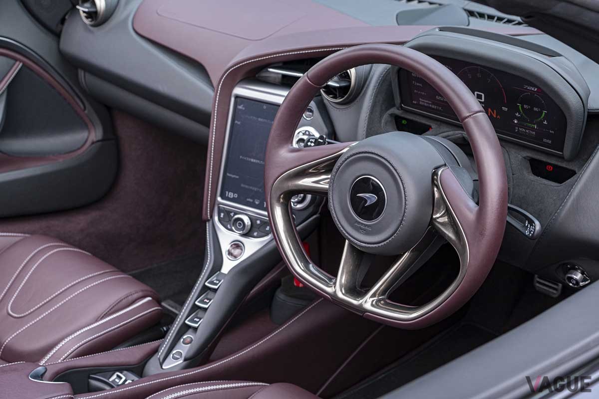 マクラーレン「720S」。エンジンを搭載した高性能モデルは慣らし運転を行ったほうが良い