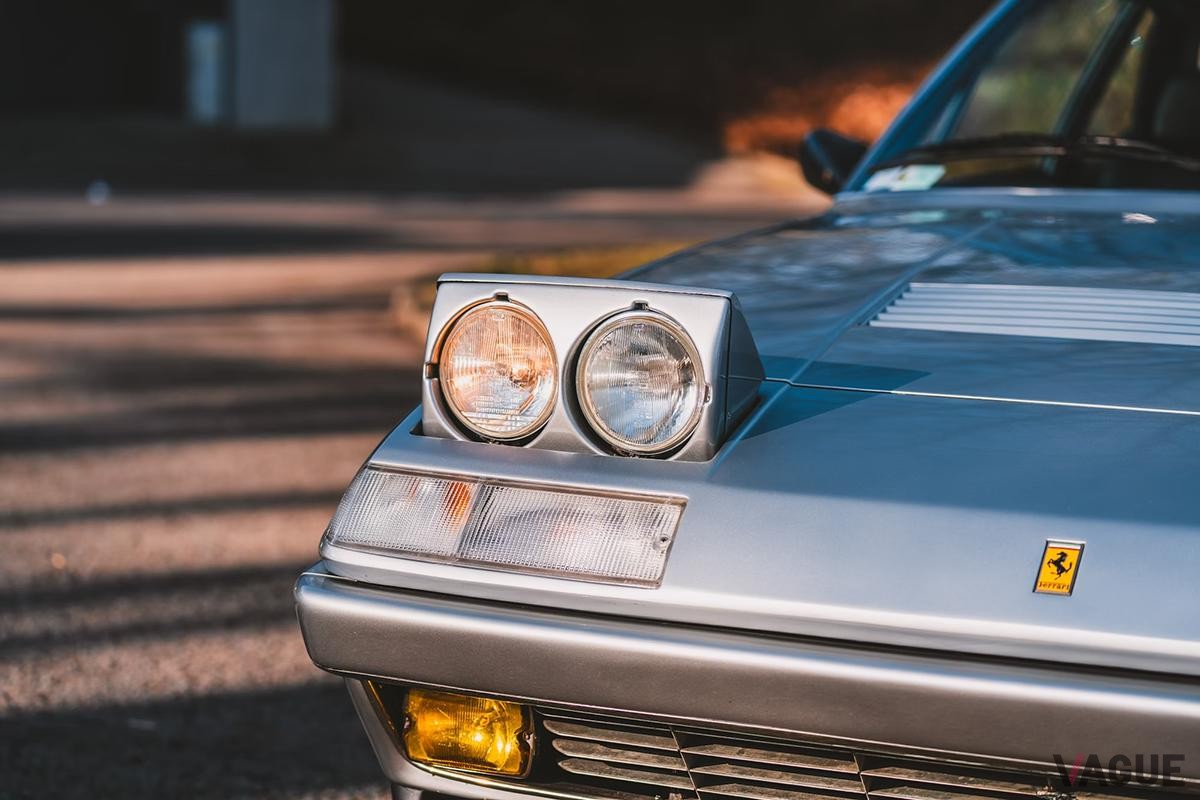 英国のオークションに登場した1989年式フェラーリ「412」