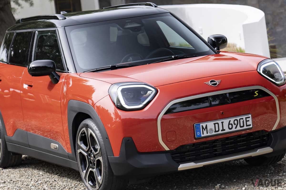 世界初公開された新型「ミニ・エースマン」