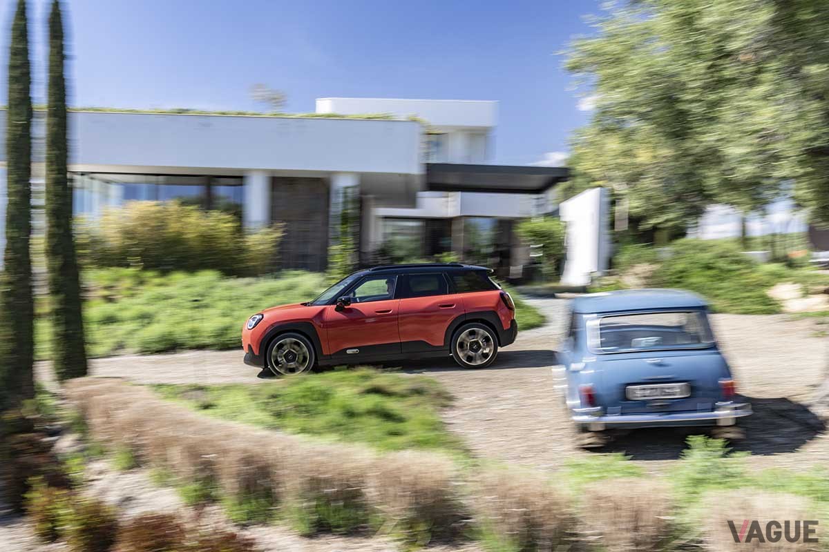 世界初公開された新型「ミニ・エースマン」