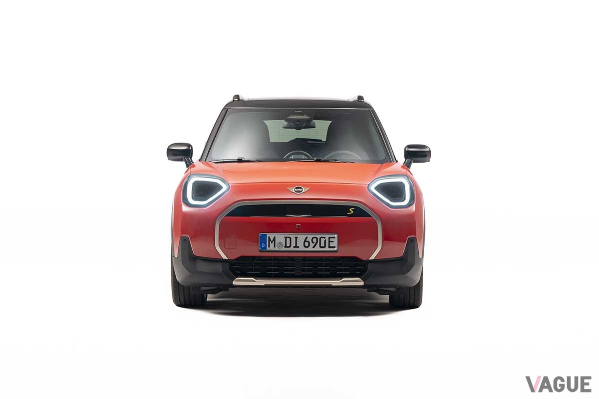 世界初公開された新型「ミニ・エースマン」