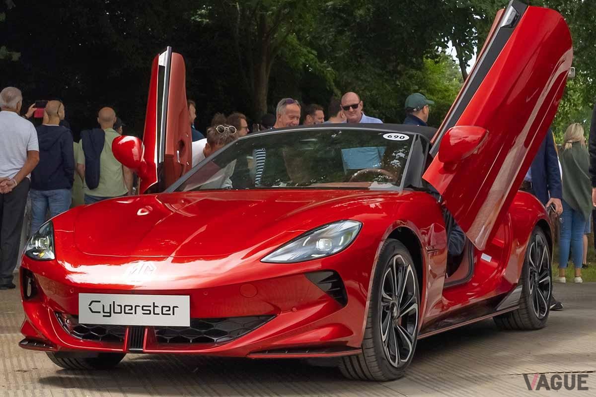 英国で受注開始されたMGの新型EVスポーツカー「サイバースター」